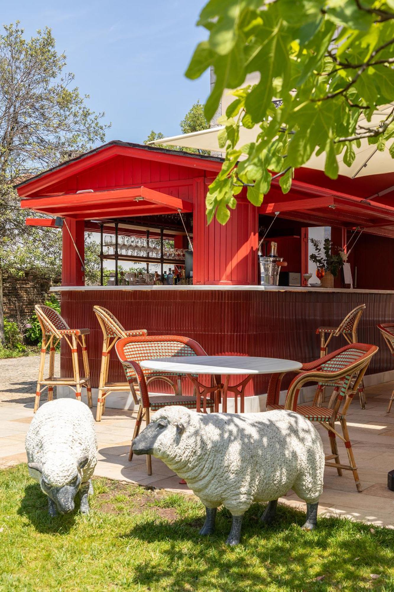 De Silhouette Hotel 4*